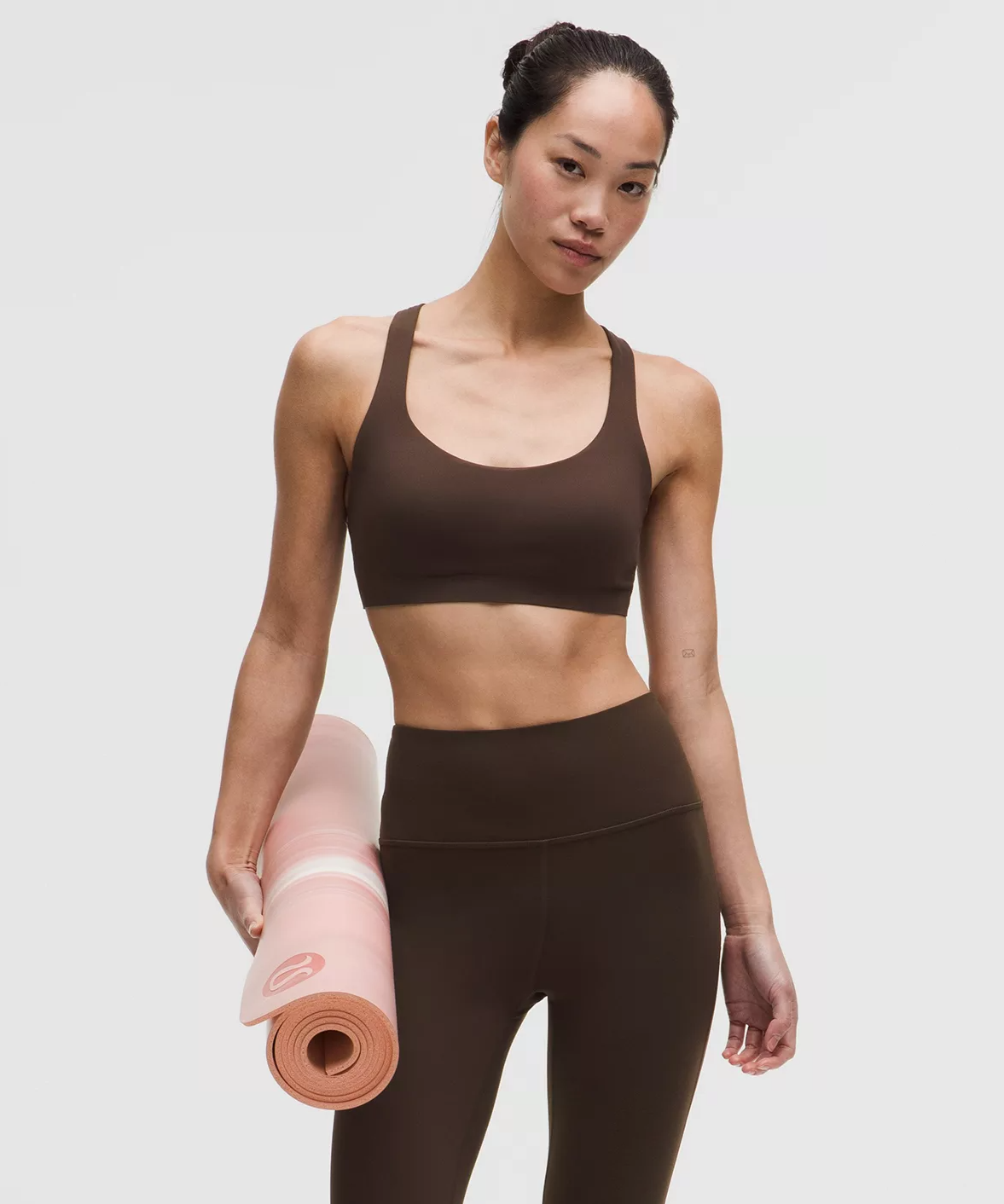 Lululemon: When Activewear Stops Being Just “Workout Clothes”