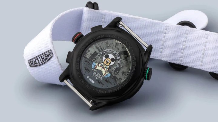 UNDONE: Redefining Personalized Timepieces with Style and Innovation