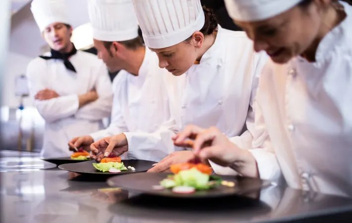 YesChef: Master Cooking with the World’s Best Chefs