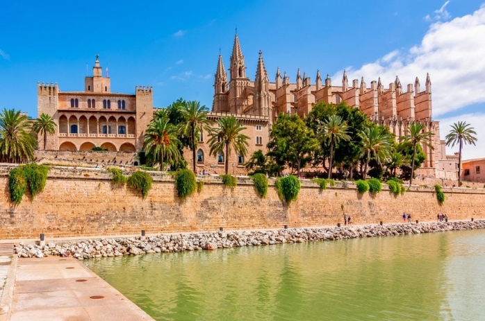 Sail in Style: How Cruise1st Delivers Unforgettable Cruise Holidays
