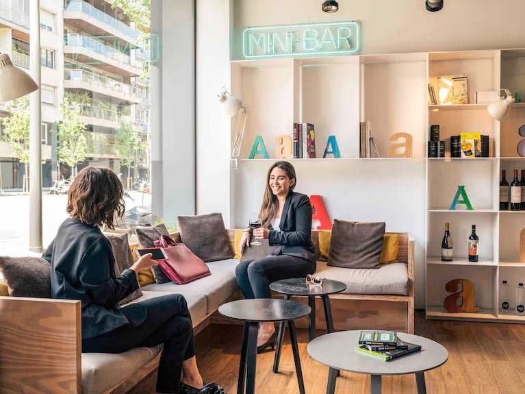 Business Meets Comfort: How Hotel Barcelona Universal Redefines Corporate Stays